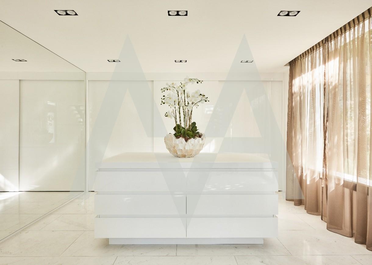 Click here to view more photos Click here to view more photos